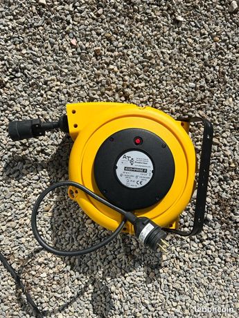 Enrouleur automatique