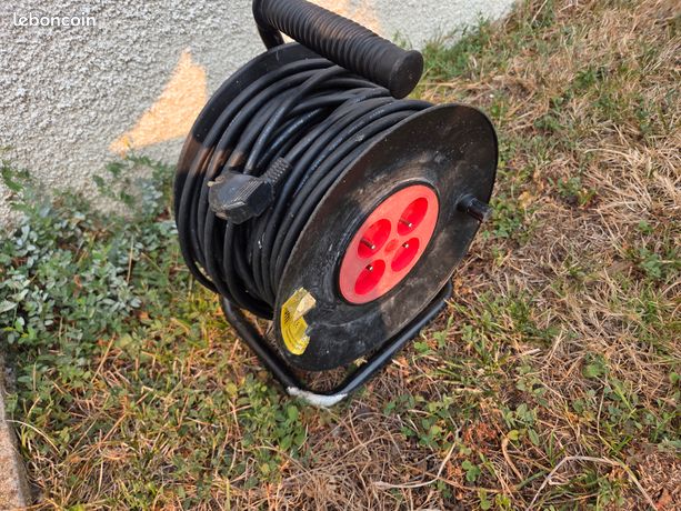 Enrouleur câble électrique 40m