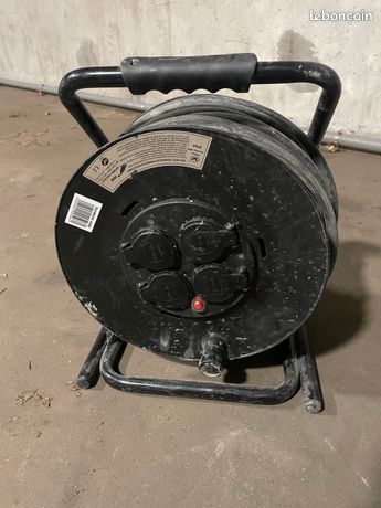 Enrouleur de cable 40m