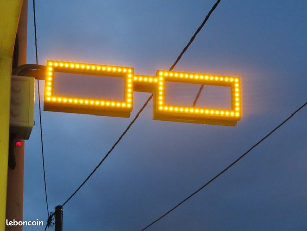 Enseigne à leds opticien