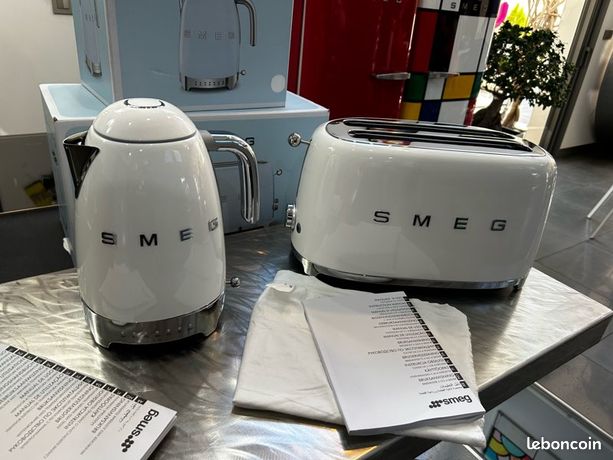 Ensemble Bouilloire et Grille pain 4 tranches Smeg - NEUF EMBALLÉ