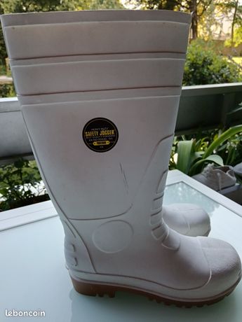 Ensemble combinaison de travail et bottes