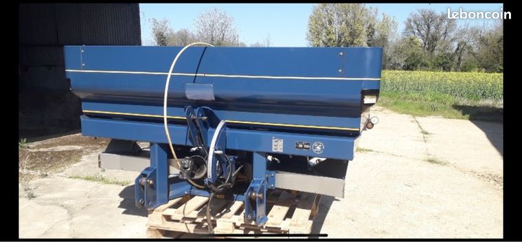 Épandeur engrais BOGBALLE