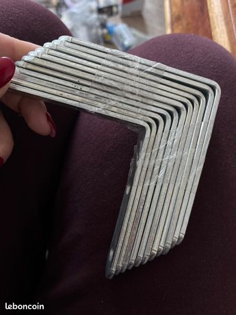 Equerre100/100/18 épaisseur 3mm