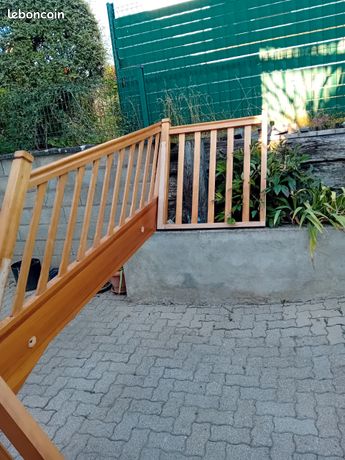 Escalier bois massif