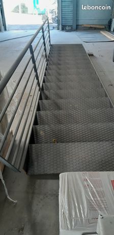 Escalier métallique atelier