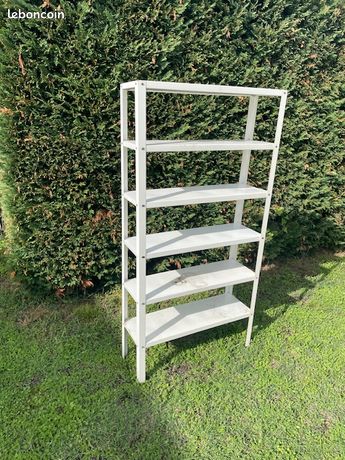 Etagères métalliques