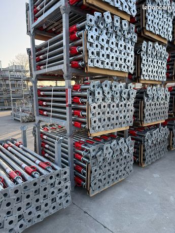 Etais de coffrage neufs