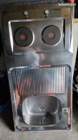 Évier avec plaque chauffante