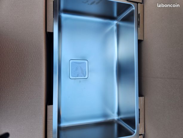 Évier de cuisine neuve