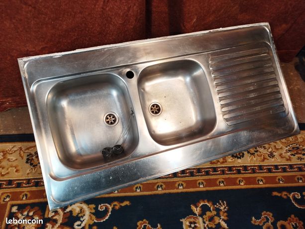 Évier inox 2 bacs + égouttoir