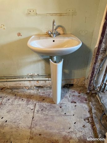Évier salle de bain