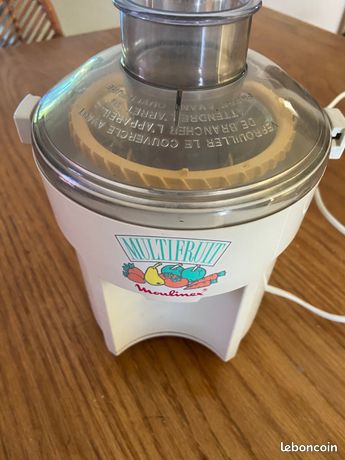 Extracteur / centrifugeuse de jus de fruit Moulinex