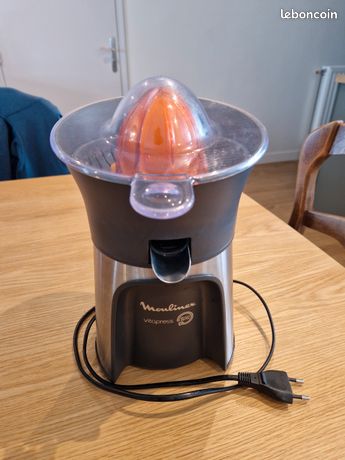 Extracteur de jus d'agrumes