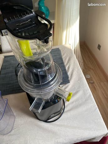 Extracteur de jus de fruits et légumes