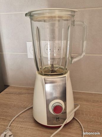 Extracteur de jus en verre