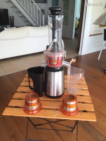 Extracteur de jus koening
