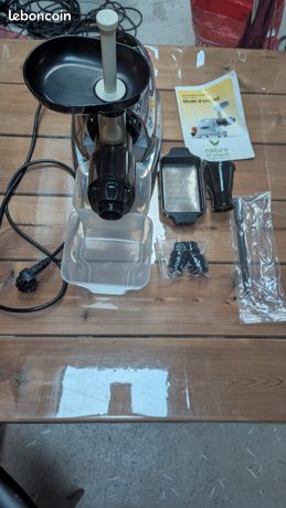 Extracteur de jus omega