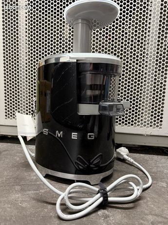 Extracteur de jus SMEG