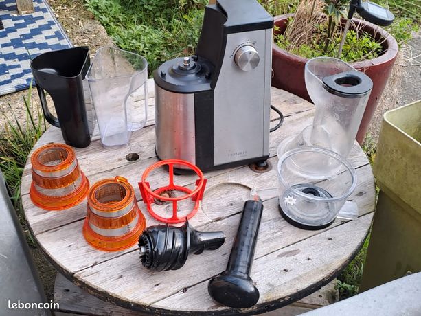 Extracteur jus de fruits et legumes