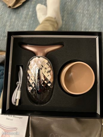 Face and neck Massager