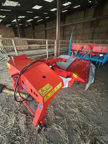 Faucheuse conditionneuse KUHN FC 283