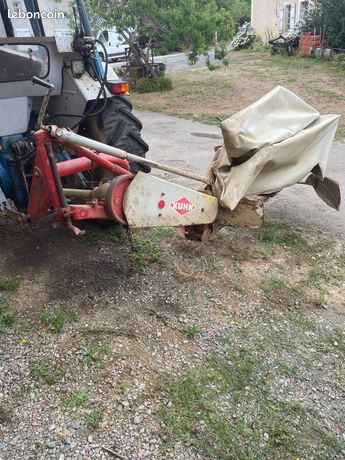 Faucheuse kuhn 4 assiettes