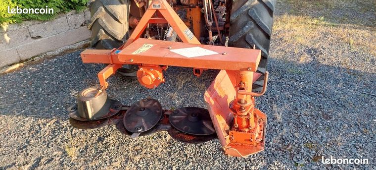 Faucheuse kuhn gmd33 n