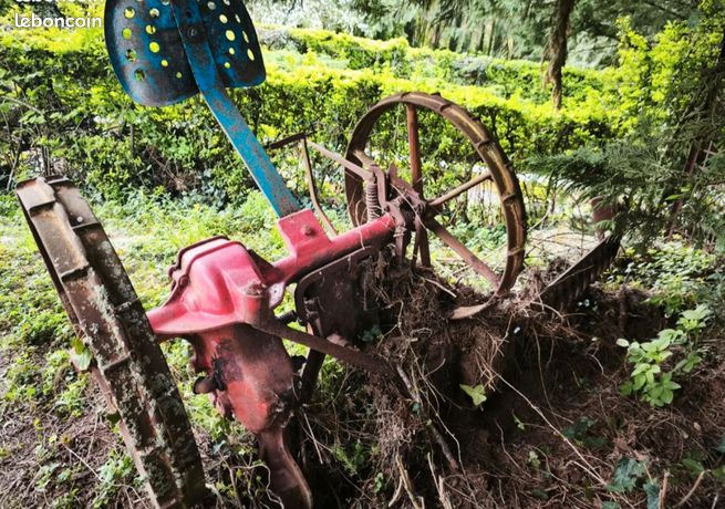 Faucheuse Mac Cormick F8