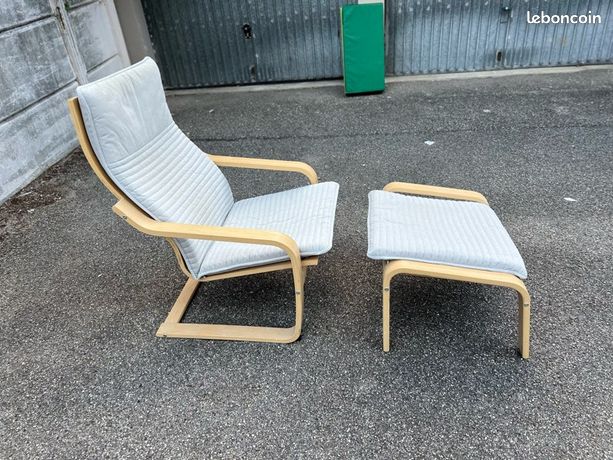 Fauteuil et repose pieds IKEA