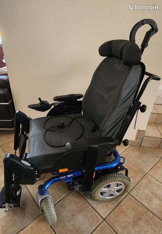Fauteuil roulant électrique Invicare