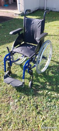 Fauteuil roulant junior 3 bleu invacare
