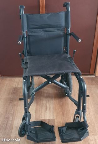 Fauteuil roulant pliable