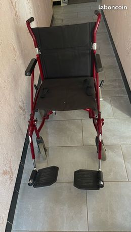 Fauteuil roulant pliant