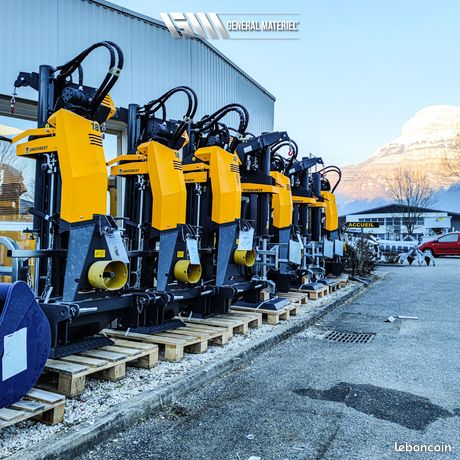 Fendeuse à bûches haute qualité UNIFOREST, toute taille stock i ortant