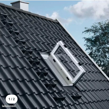 Fenêtre d'accès au toit VELUX GXL FK06 bois laqué blanc + raccords