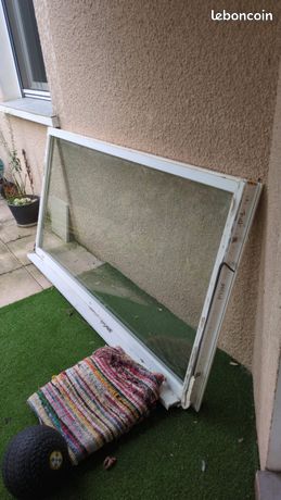 Fenêtre fixe en PVC