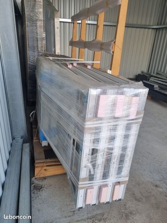 Fenêtre pvc 300x100 et 100x100