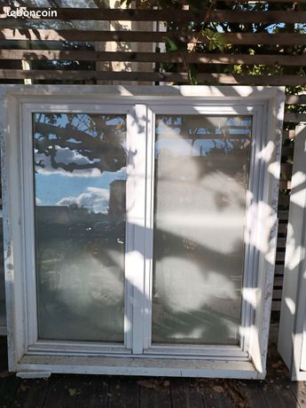 Fenêtre PVC+ persiennes PVC