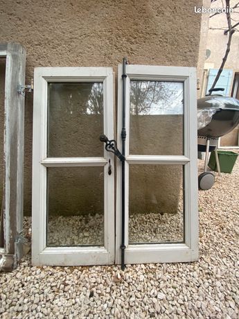 Fenêtres et volets dArtisan