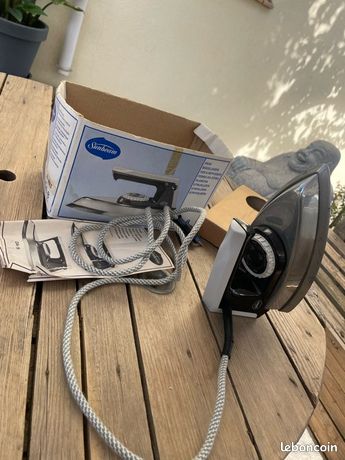 Fer à repasser sunbeam DA-8