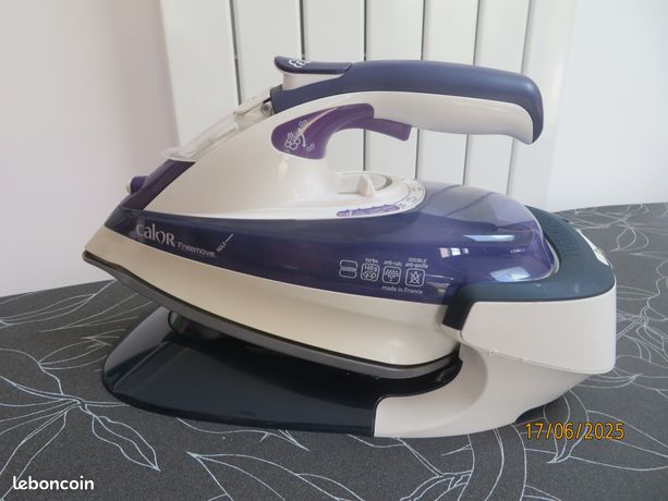 Fer à repasser sans fil très pratique