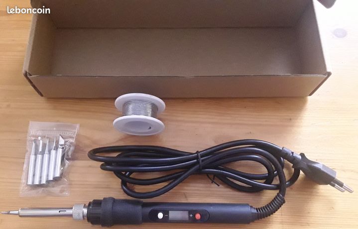 Fer à souder électronique Jusque 280 ° réglable ... Sur Amiens-Rivery. Testé. 10 Pas d'envo