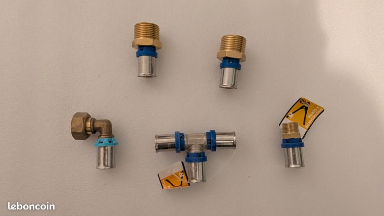 Fin de chantiers plomberie raccords multicouche Ø16 à sertir