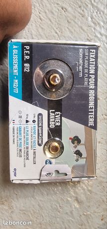 Fixation pour robinetterie