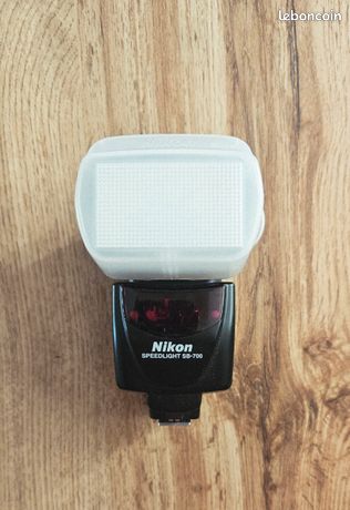 Flash Nikon Speedlight SB-700