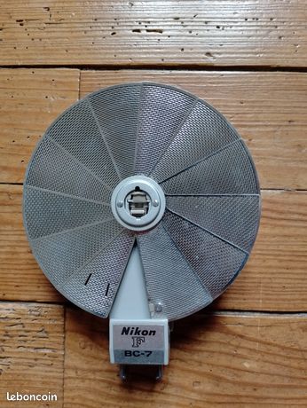 Flash parabolique BC-7 - Boitier Argentique Nikon F