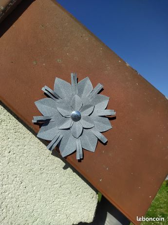 Fleur en zinc ROSACE_TOITURE_Fabrication artisanal