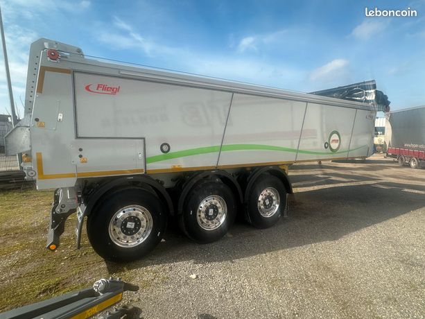 Fliegl ASS 372 MEGA CALORIFUGEE FOND POUSSANT