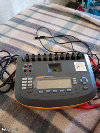 Fluke esa620 electrical safety analyzer